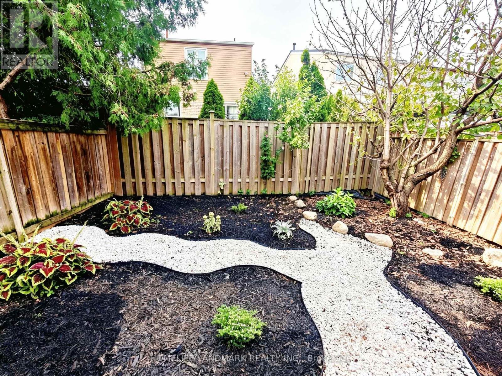 215 Bob O' Link Avenue, Vaughan, Ontario  L4L 1H1 - Photo 37 - N13753534