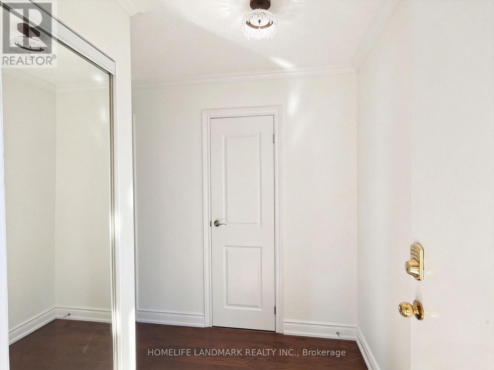 215 Bob O' Link Avenue, Vaughan, Ontario  L4L 1H1 - Photo 6 - N13753534