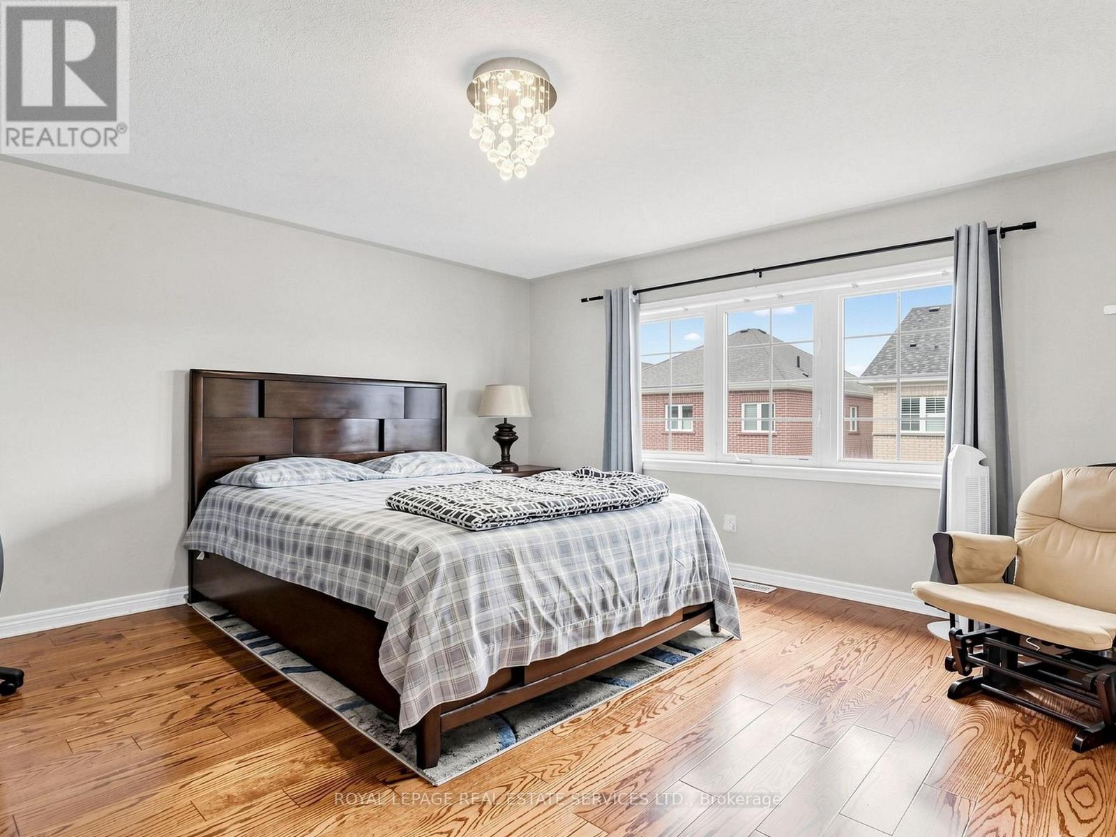 122 Juglans Crescent, Whitchurch-Stouffville, Ontario L4A 1S5 - Photo 15 - N13753548