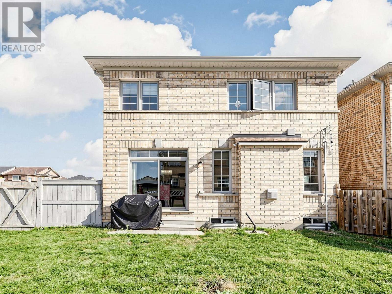 122 Juglans Crescent, Whitchurch-Stouffville, Ontario L4A 1S5 - Photo 27 - N13753548