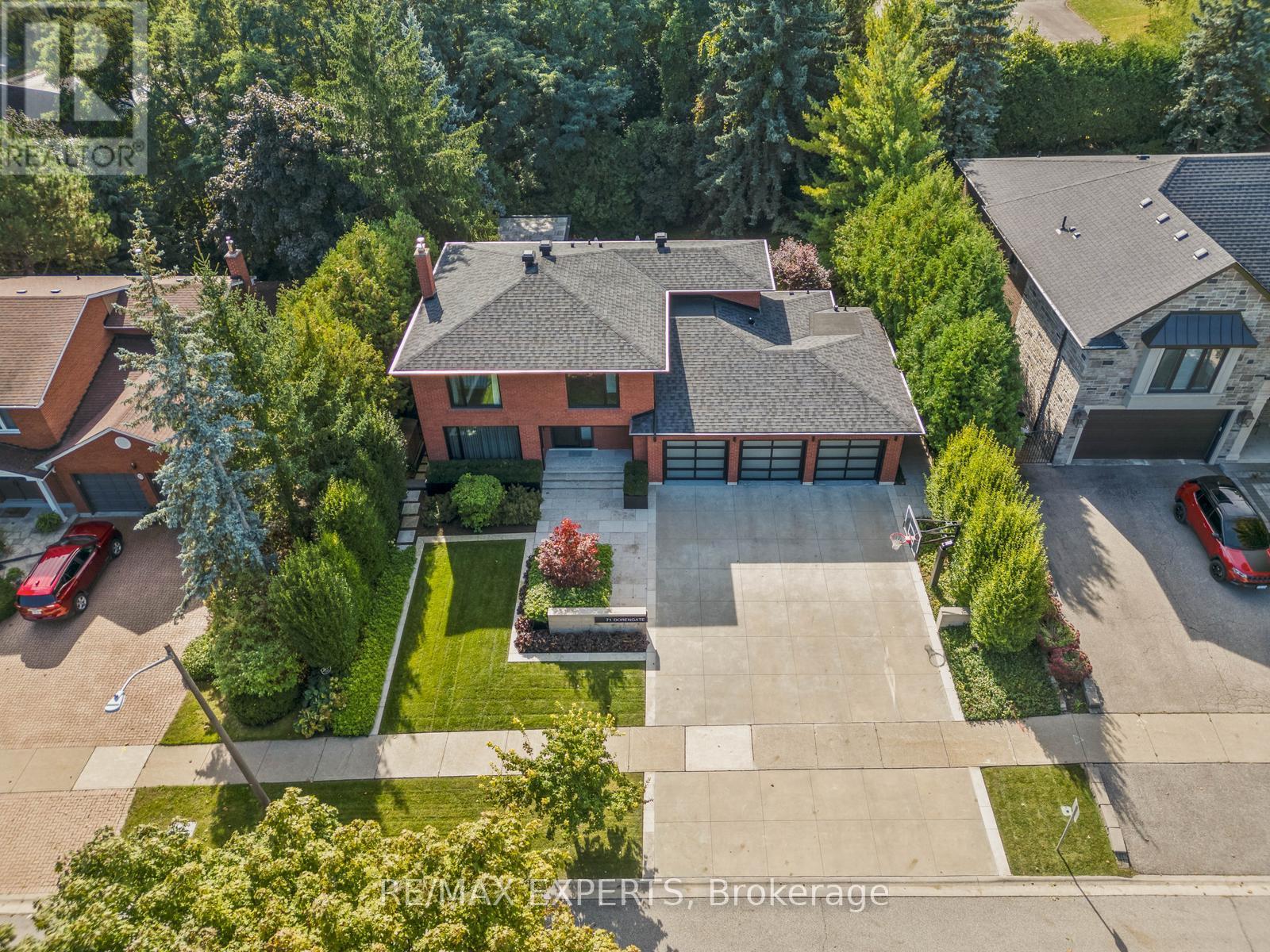 71 Dorengate Drive, Vaughan, Ontario  L4L 1M6 - Photo 2 - N13753556