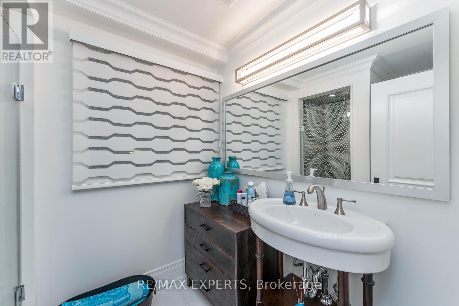 71 Dorengate Drive, Vaughan, Ontario  L4L 1M6 - Photo 35 - N13753556