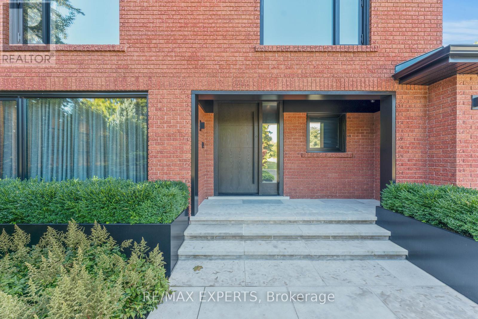 71 Dorengate Drive, Vaughan, Ontario  L4L 1M6 - Photo 6 - N13753556