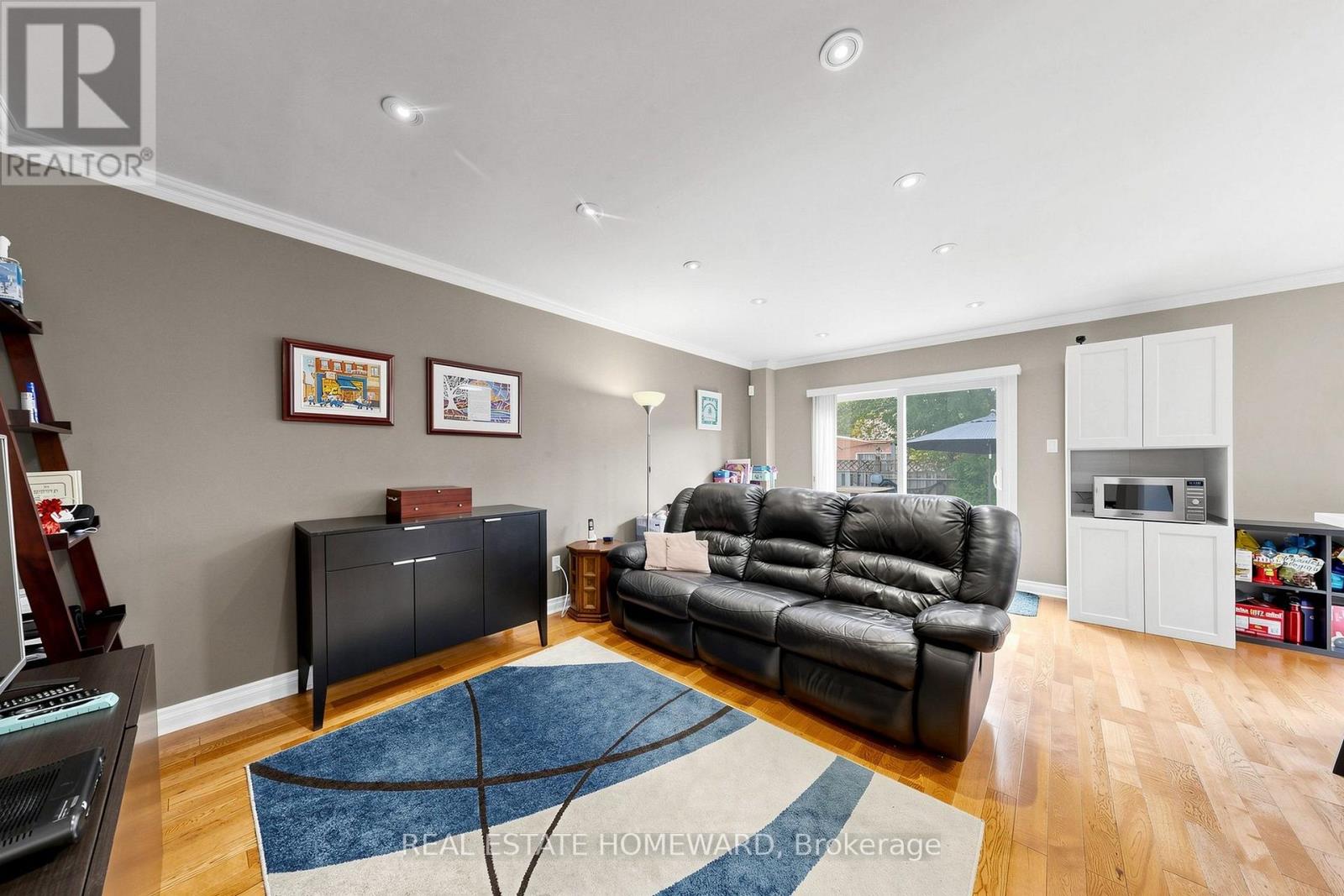 242 Badessa Circle, Vaughan, Ontario  L4J 6C7 - Photo 5 - N13753648