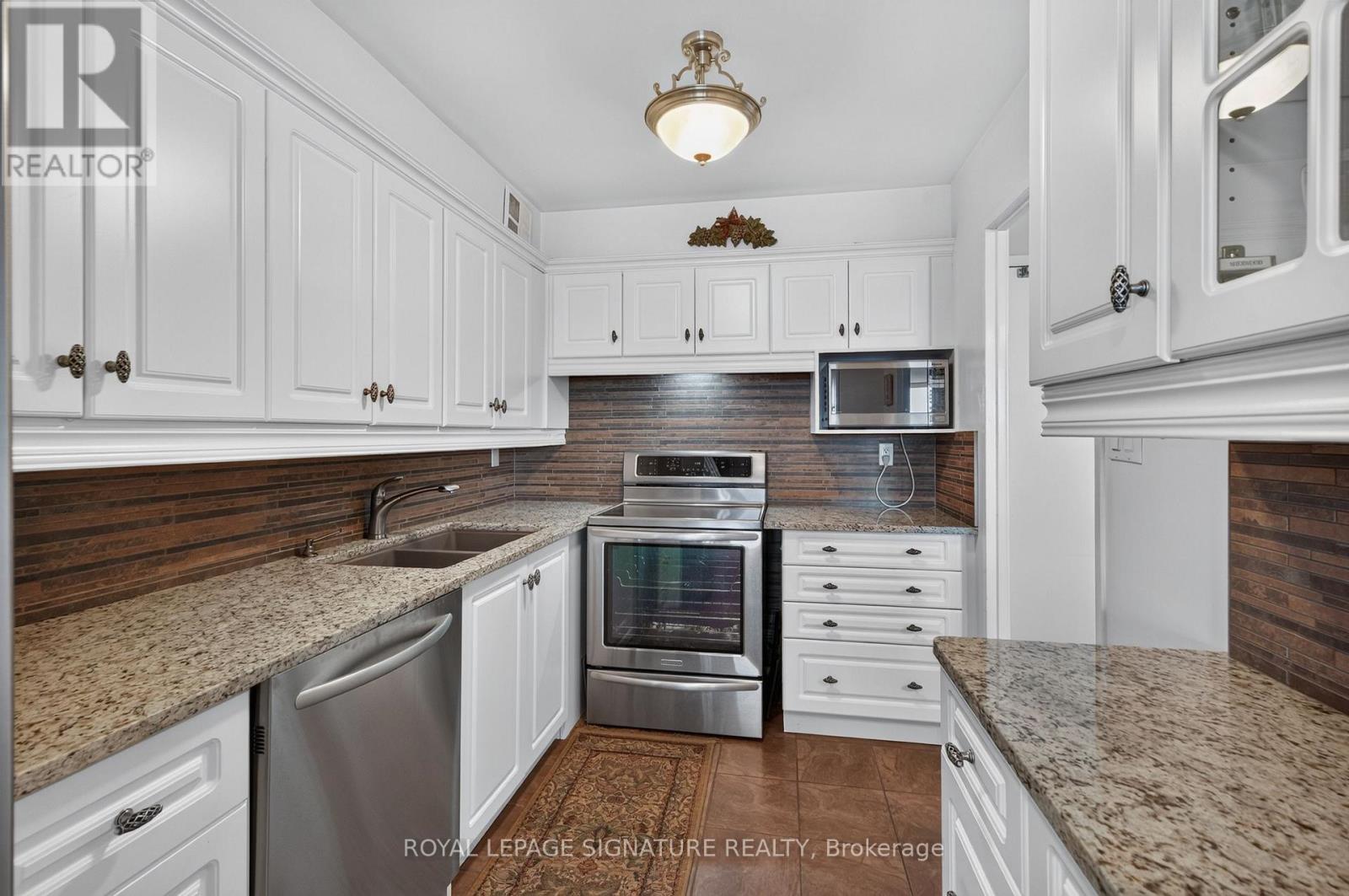 1210 - 50 Baif Boulevard, Richmond Hill, Ontario  L4C 5L1 - Photo 3 - N13753784