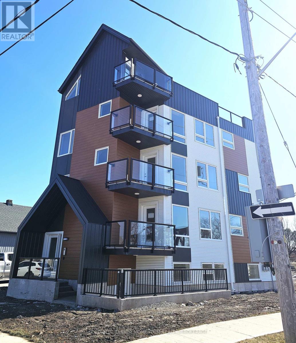 3 - 89 Sixth Street, Welland, Ontario  L3B 5A7 - Photo 2 - X13451310