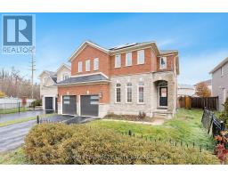 3 PRINCE WILLIAM WAY, Barrie, Ontario