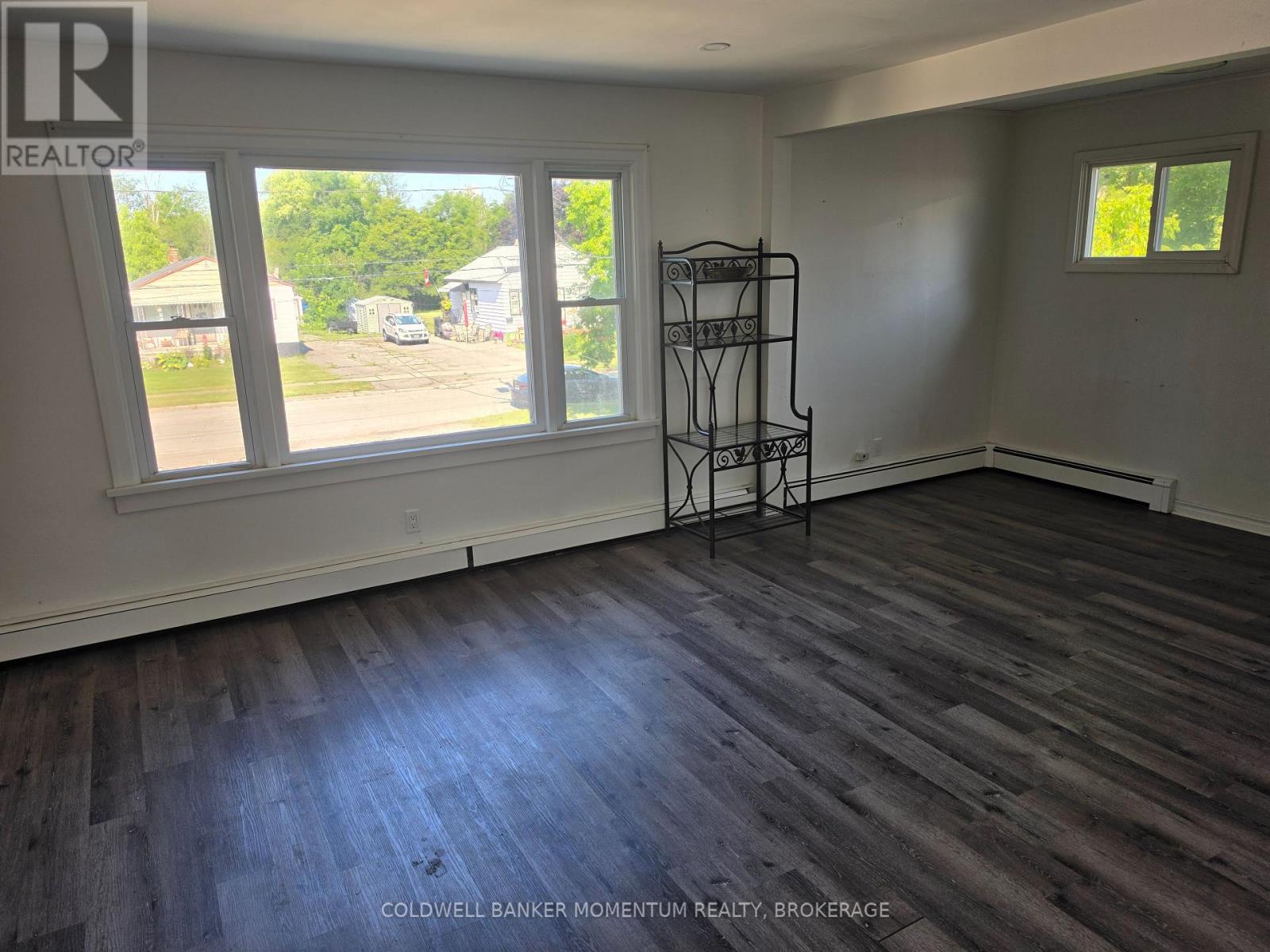 10 Dunlop Street, Fort Erie, Ontario  L2A 4H8 - Photo 10 - X13634816