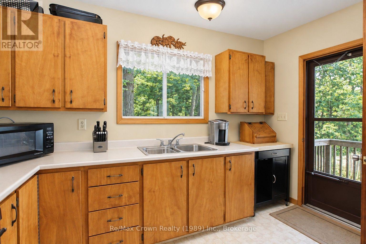 278a Porters Landing Road, Parry Sound Remote Area, Ontario  P0H 2R0 - Photo 10 - X13753782