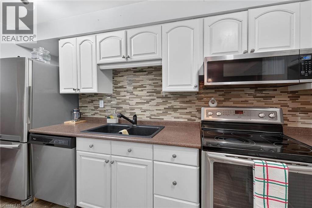 36 Hayhurst Road Unit# 109, Brantford, Ontario  N3R 6Y9 - Photo 10 - 40845713