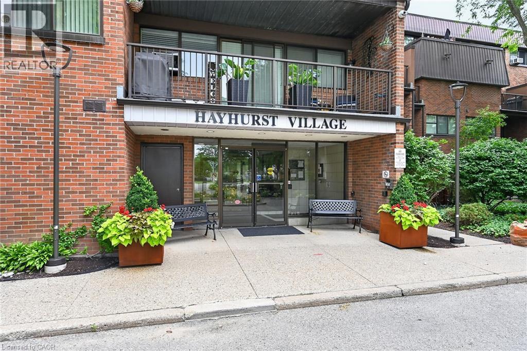 36 Hayhurst Road Unit# 109, Brantford, Ontario  N3R 6Y9 - Photo 2 - 40845713
