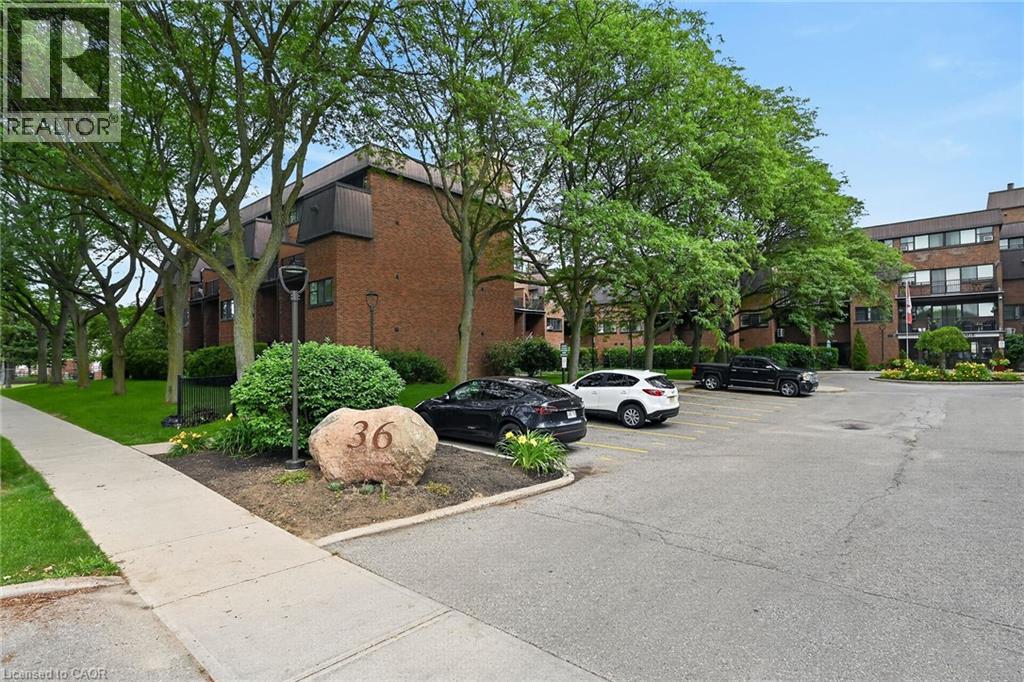 36 Hayhurst Road Unit# 109, Brantford, Ontario  N3R 6Y9 - Photo 50 - 40845713