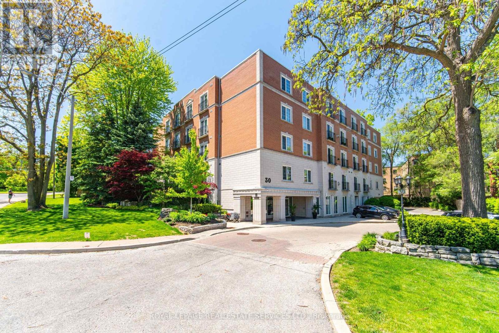 PH403 - 30 ANGLESEY BOULEVARD, Toronto, Ontario