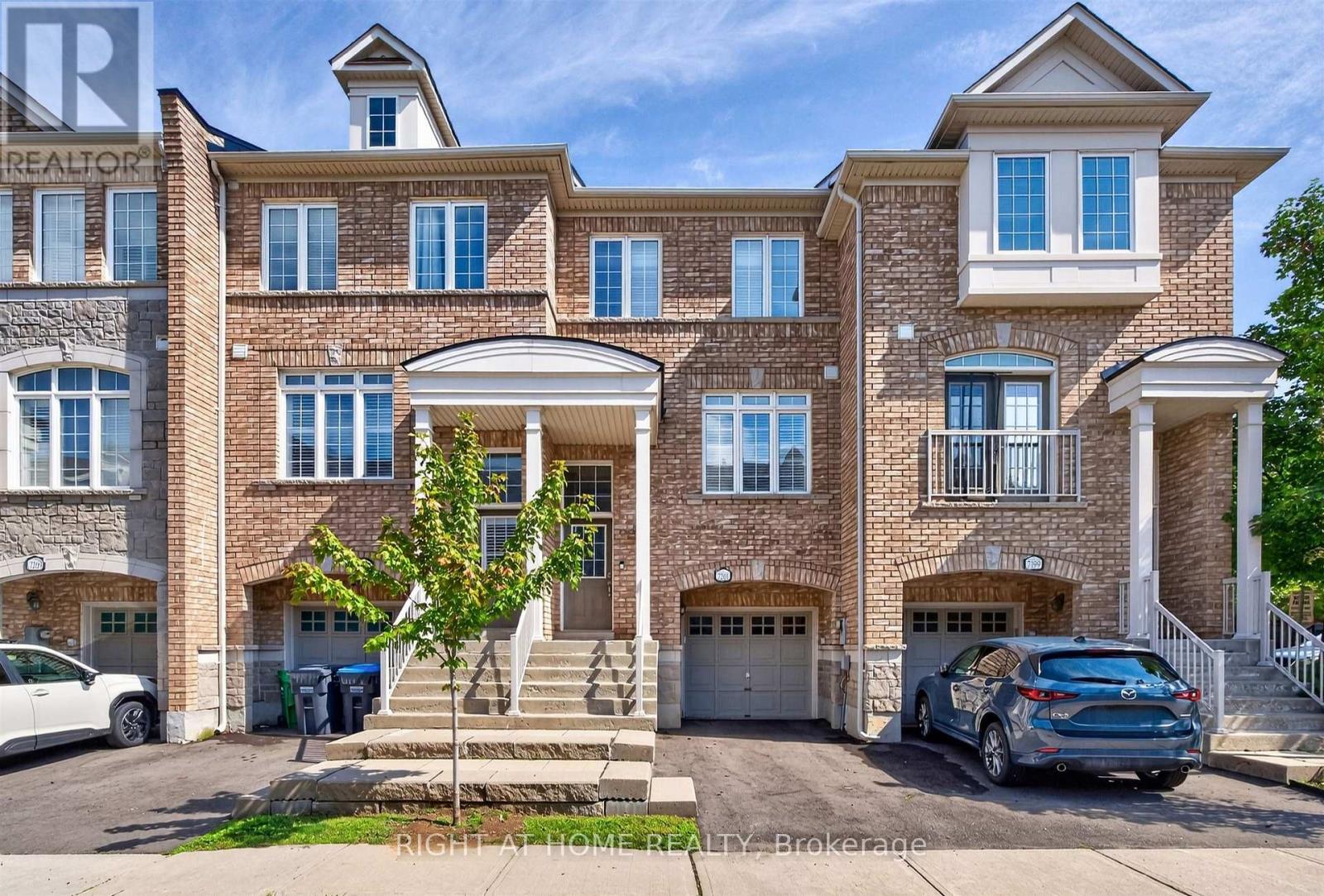 7201 TRIUMPH LANE, Mississauga, Ontario