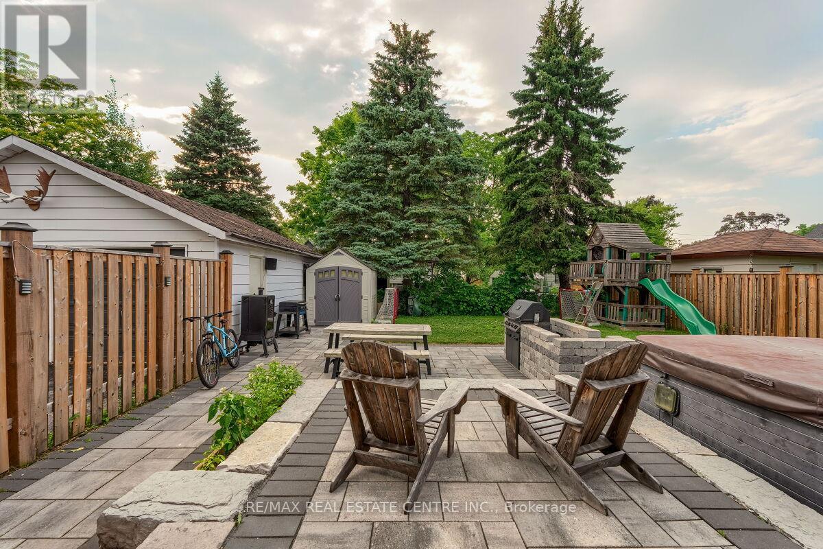33 Miles Street, Milton, Ontario L9T 1E5 - Photo 18 - W13753536