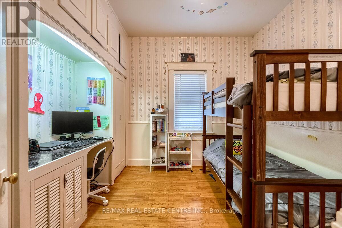 33 Miles Street, Milton, Ontario L9T 1E5 - Photo 26 - W13753536