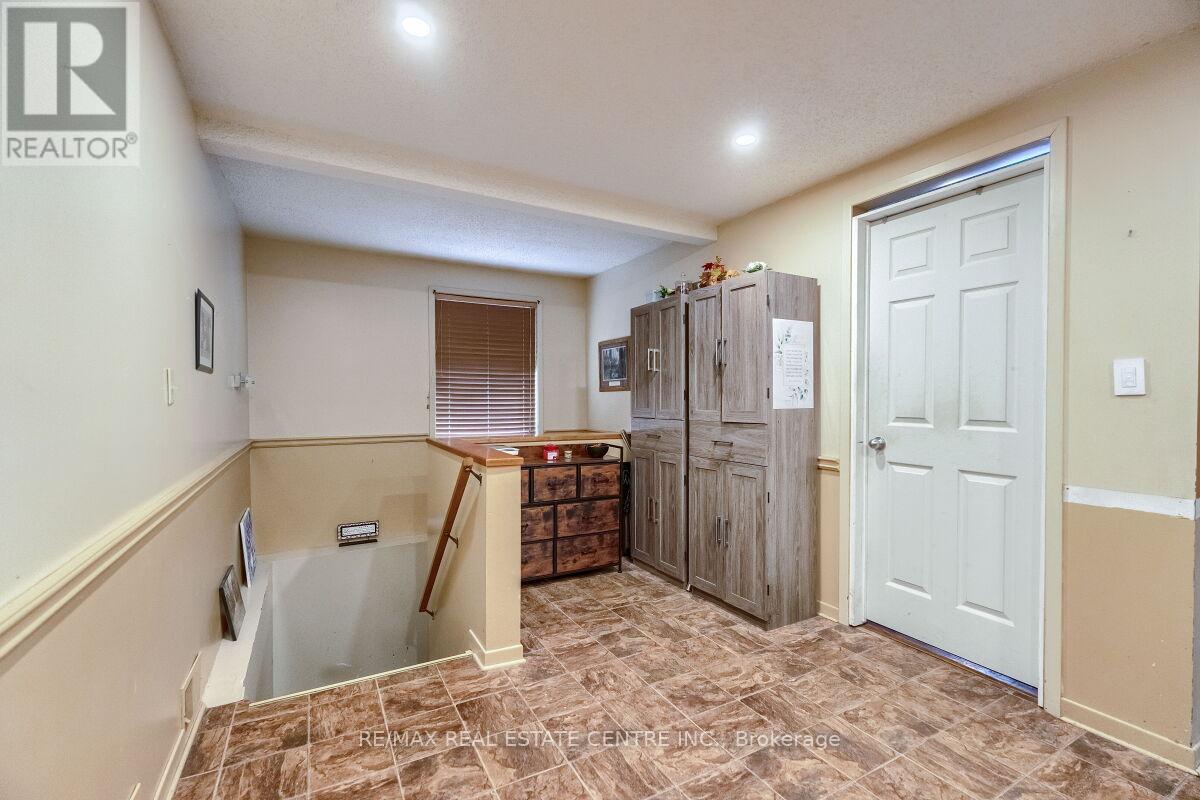 33 Miles Street, Milton, Ontario L9T 1E5 - Photo 30 - W13753536