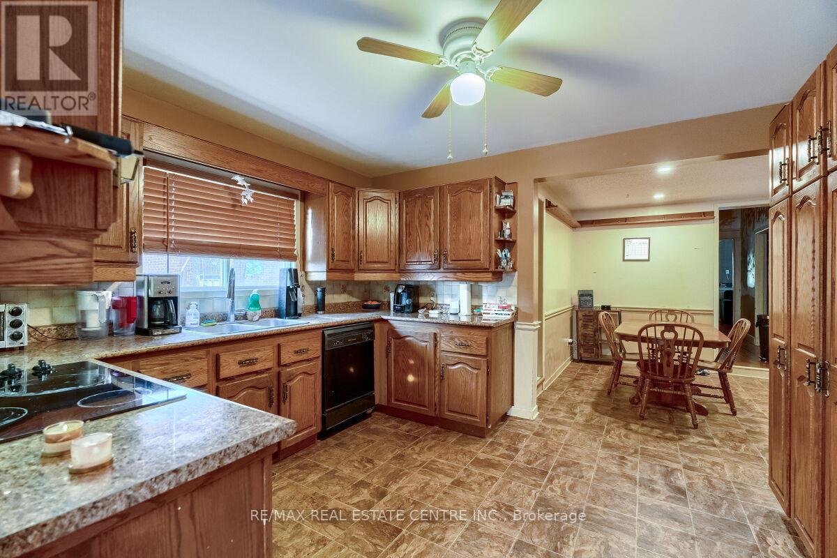33 Miles Street, Milton, Ontario L9T 1E5 - Photo 35 - W13753536