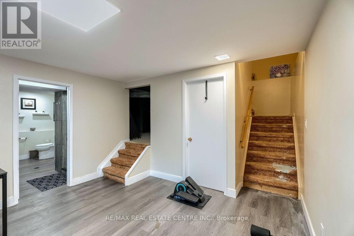 33 Miles Street, Milton, Ontario L9T 1E5 - Photo 43 - W13753536