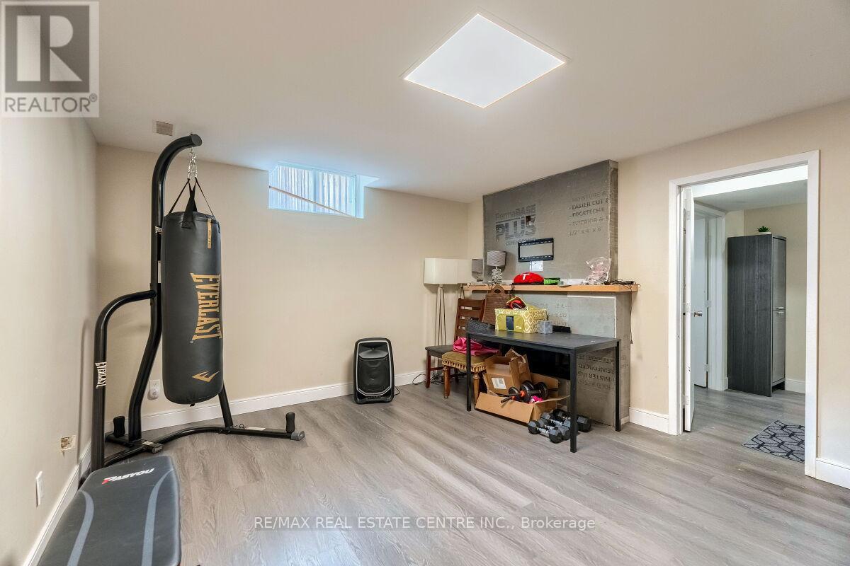 33 Miles Street, Milton, Ontario L9T 1E5 - Photo 44 - W13753536