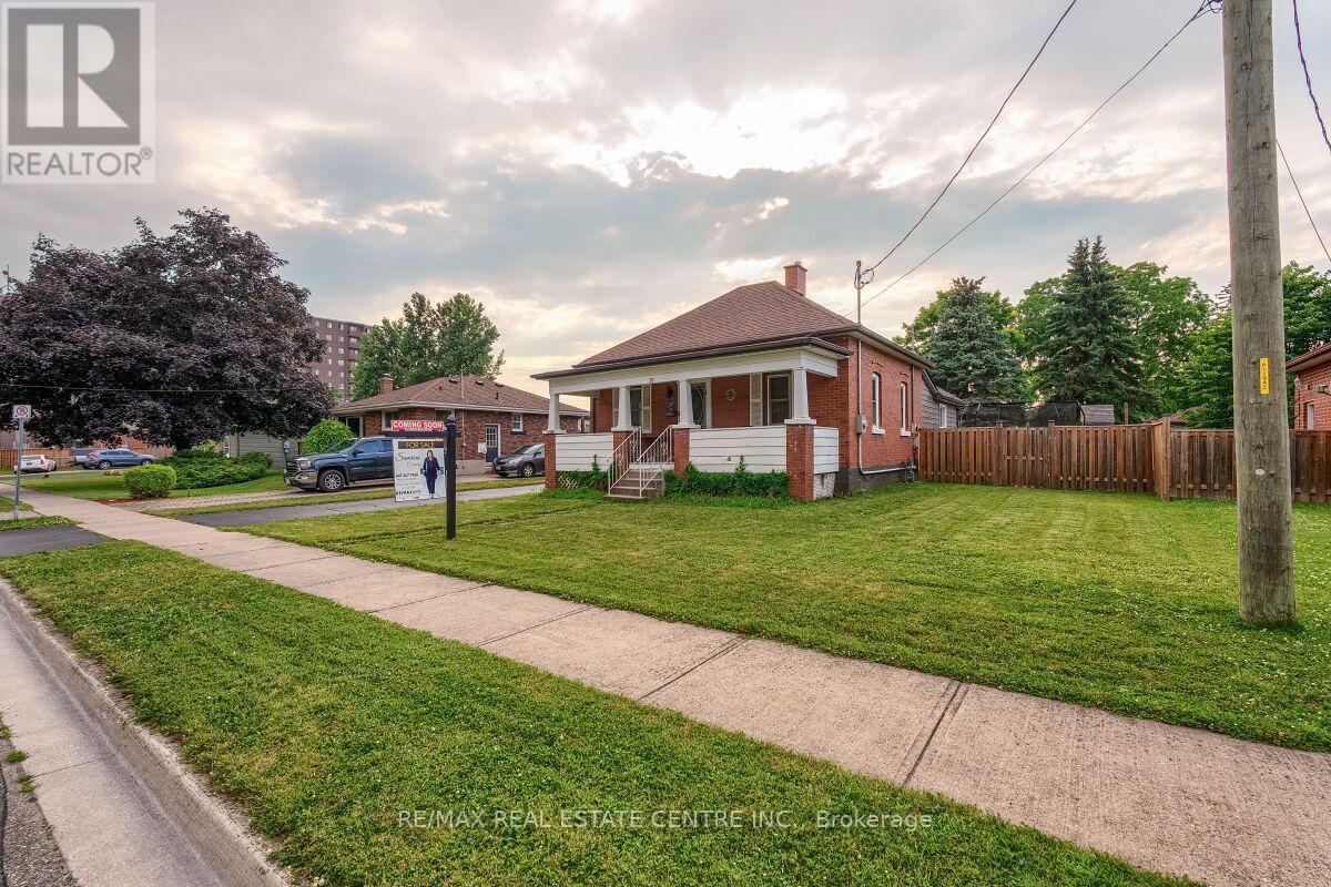 33 Miles Street, Milton, Ontario L9T 1E5 - Photo 6 - W13753536