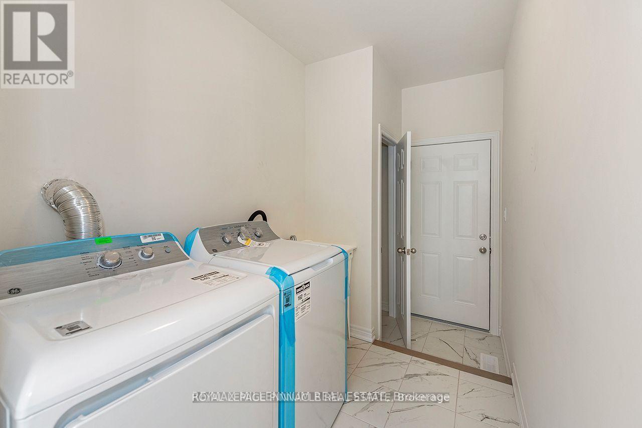 3904 Koenig Road, Burlington, Ontario  L7M 0Z5 - Photo 15 - W13753656