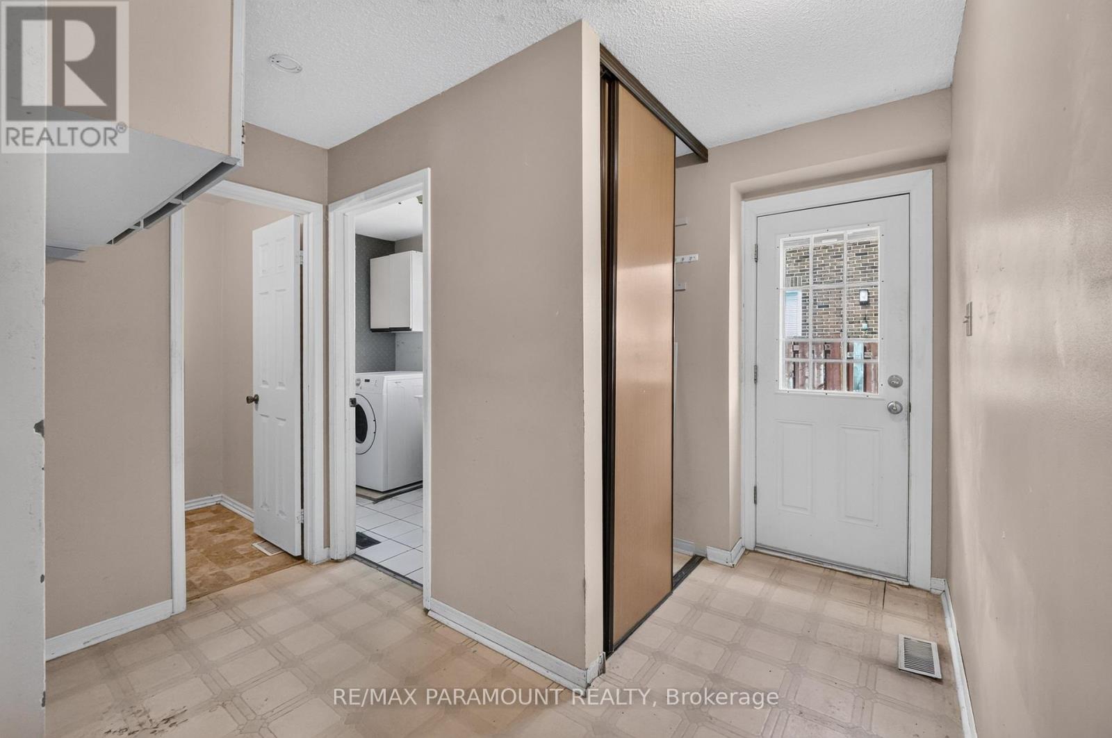 177 Weybridge Trail, Brampton, Ontario  L6V 3S6 - Photo 12 - W13753676