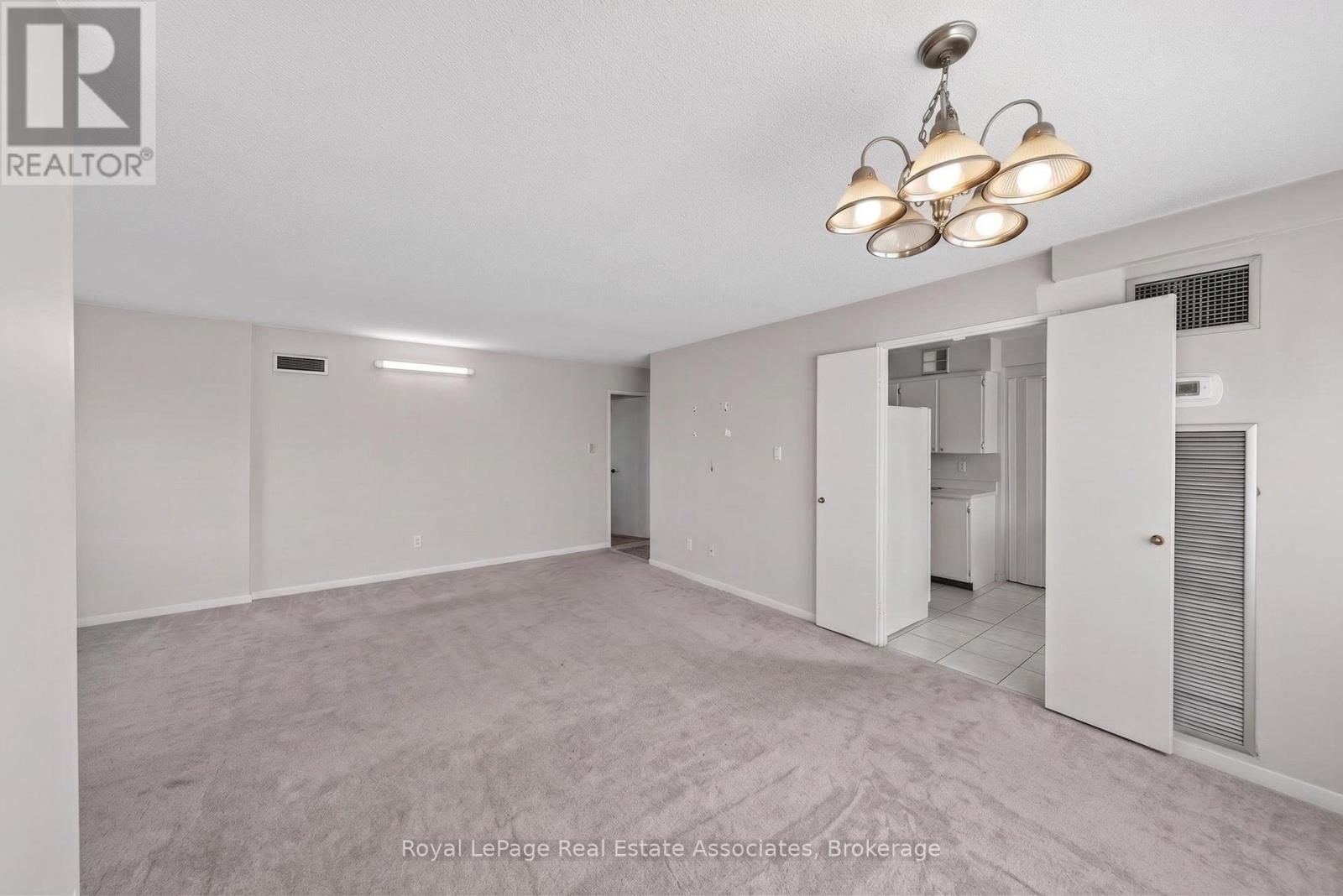 901 - 1580 Mississauga Valley Boulevard, Mississauga, Ontario  L5A 3T8 - Photo 5 - W13753686