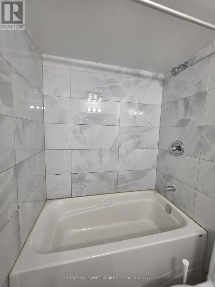 1103 - 2345 Confederation Parkway, Mississauga, Ontario L5B 2H3 - Photo 12 - W13753732