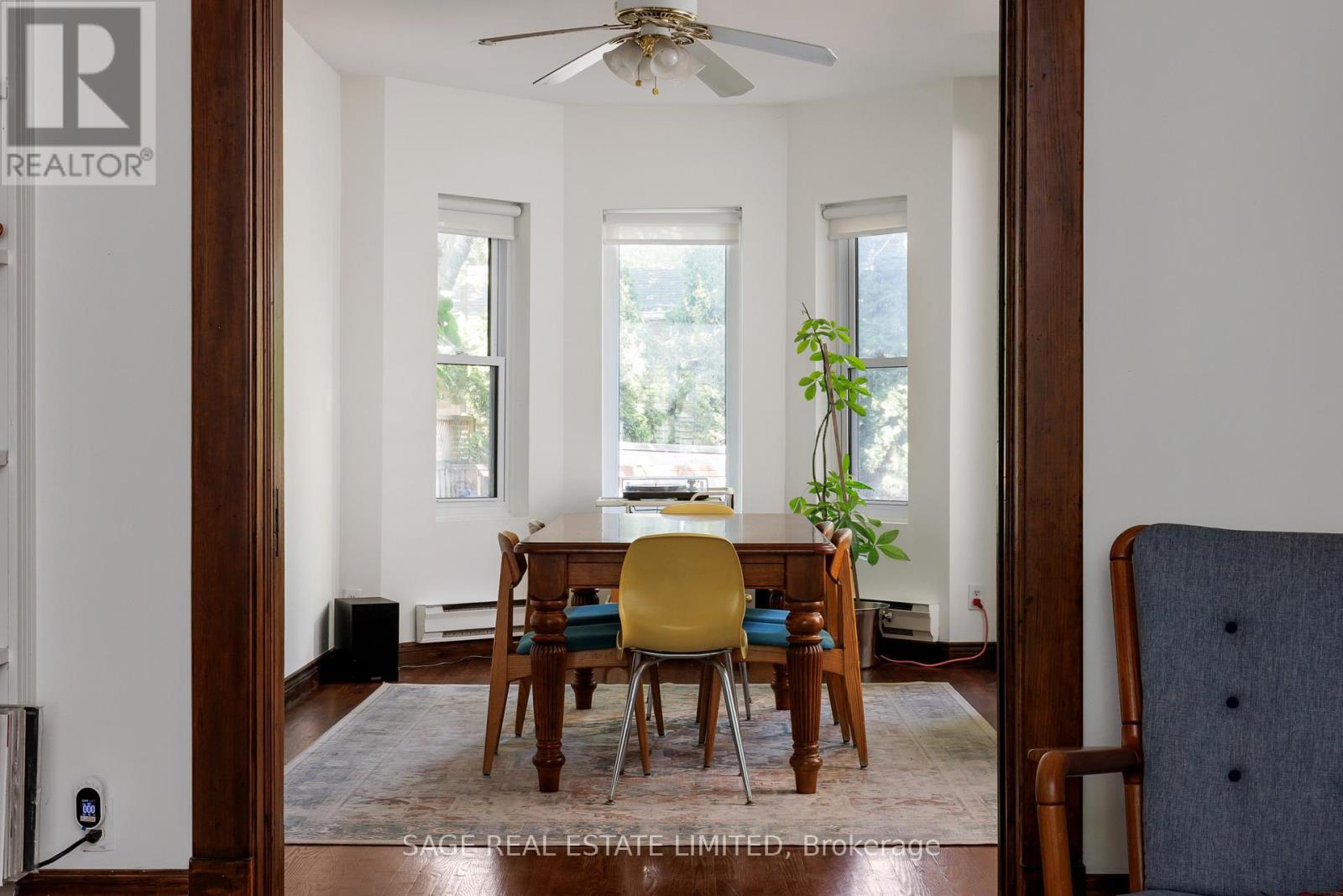 Main - 32 Roblocke Avenue, Toronto, Ontario  M6G 3R7 - Photo 11 - W13753756