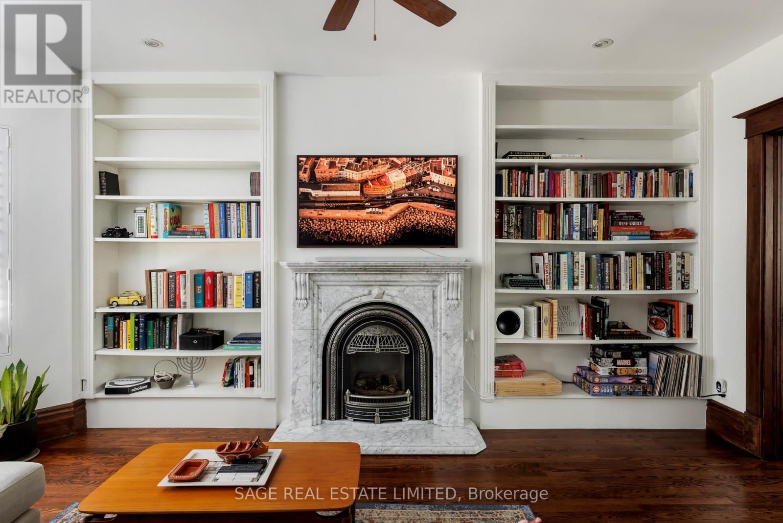 Main - 32 Roblocke Avenue, Toronto, Ontario  M6G 3R7 - Photo 5 - W13753756