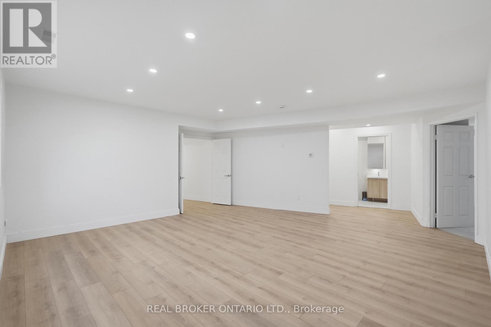Lower - 1498 Paddington Court, Burlington, Ontario  L7M 1W7 - Photo 7 - W13753766
