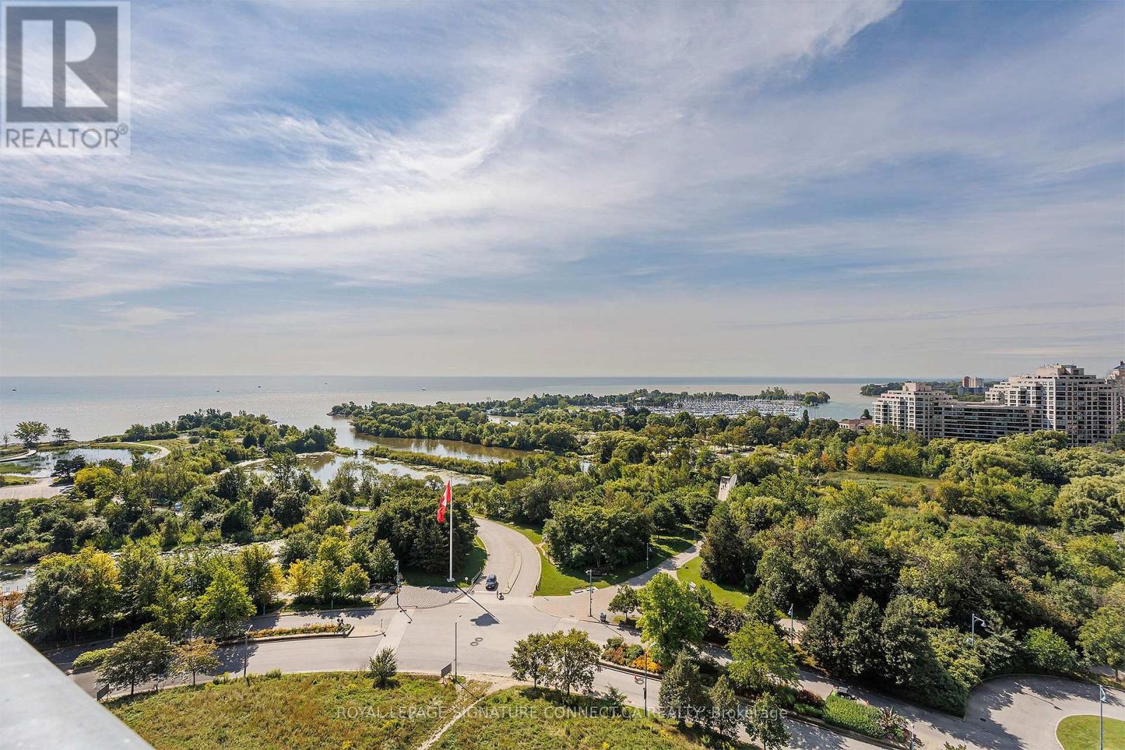 1319 - 30 SHORE BREEZE DRIVE, Toronto, Ontario