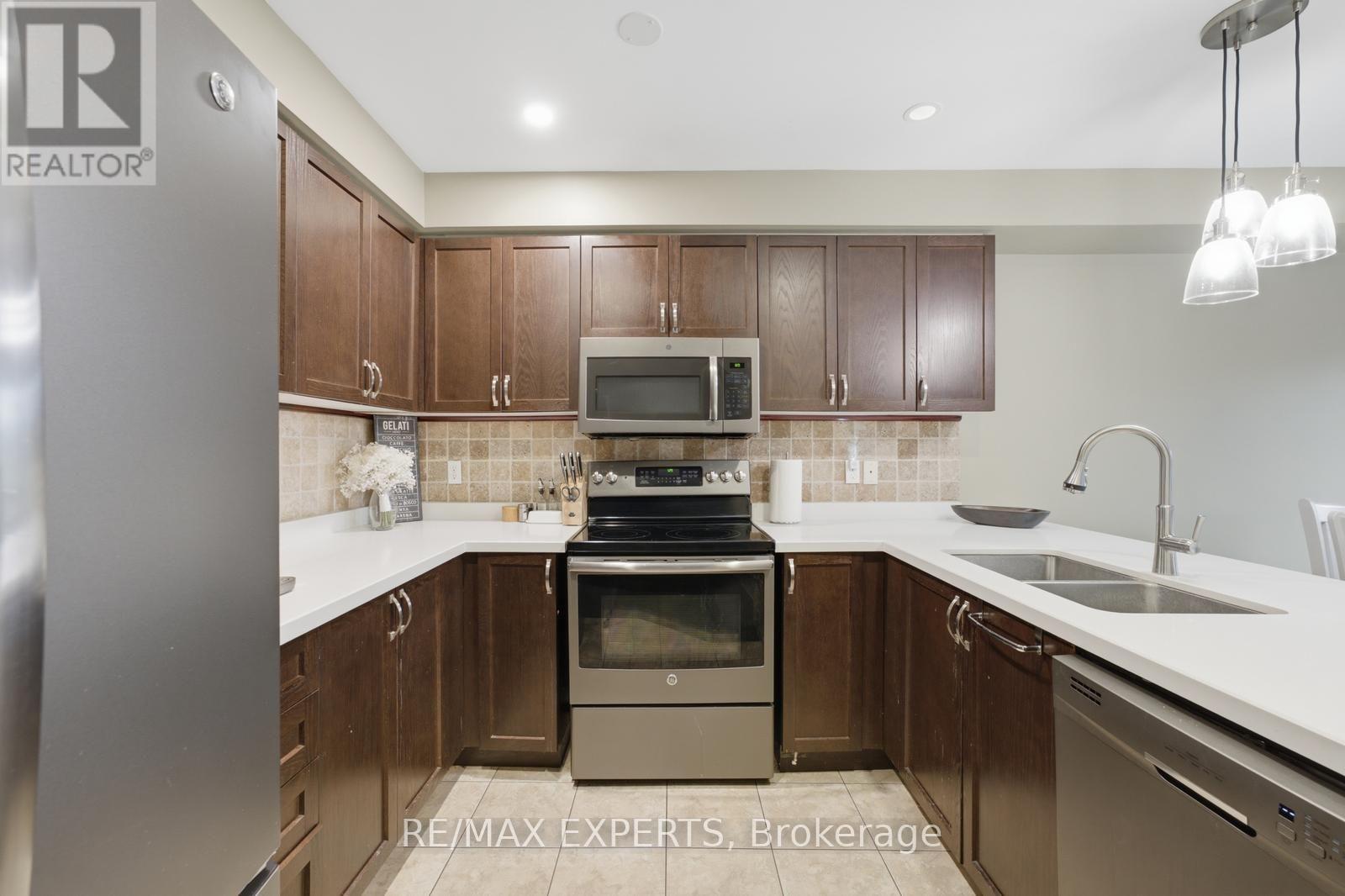 72 Victor Large Way, Orangeville, Ontario L9W 0B6 - Photo 10 - W13753770