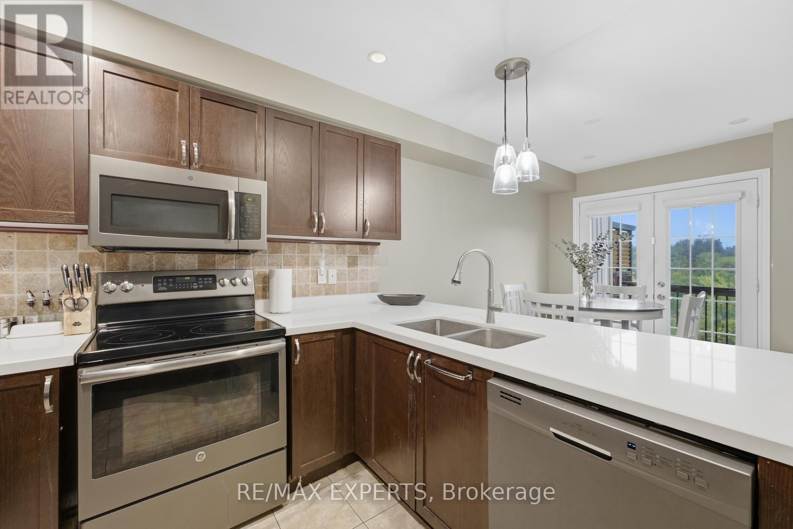 72 Victor Large Way, Orangeville, Ontario L9W 0B6 - Photo 11 - W13753770