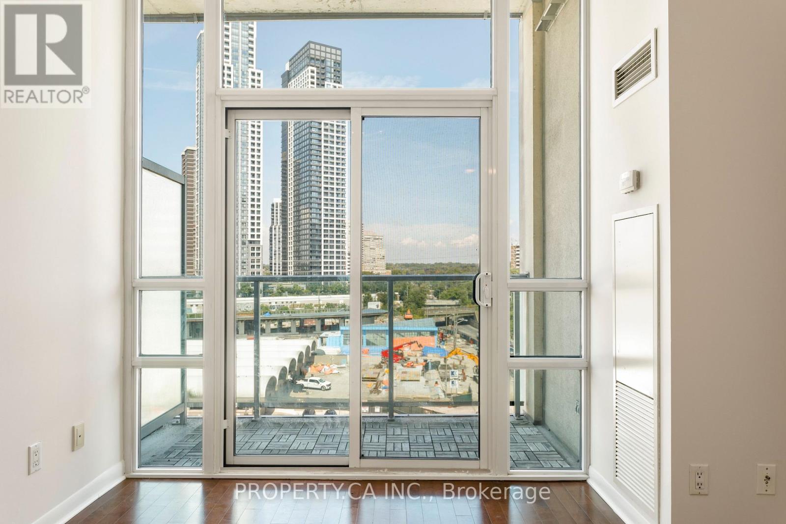 703 - 3391 Bloor Street W, Toronto, Ontario  M8X 1G3 - Photo 13 - W13753780