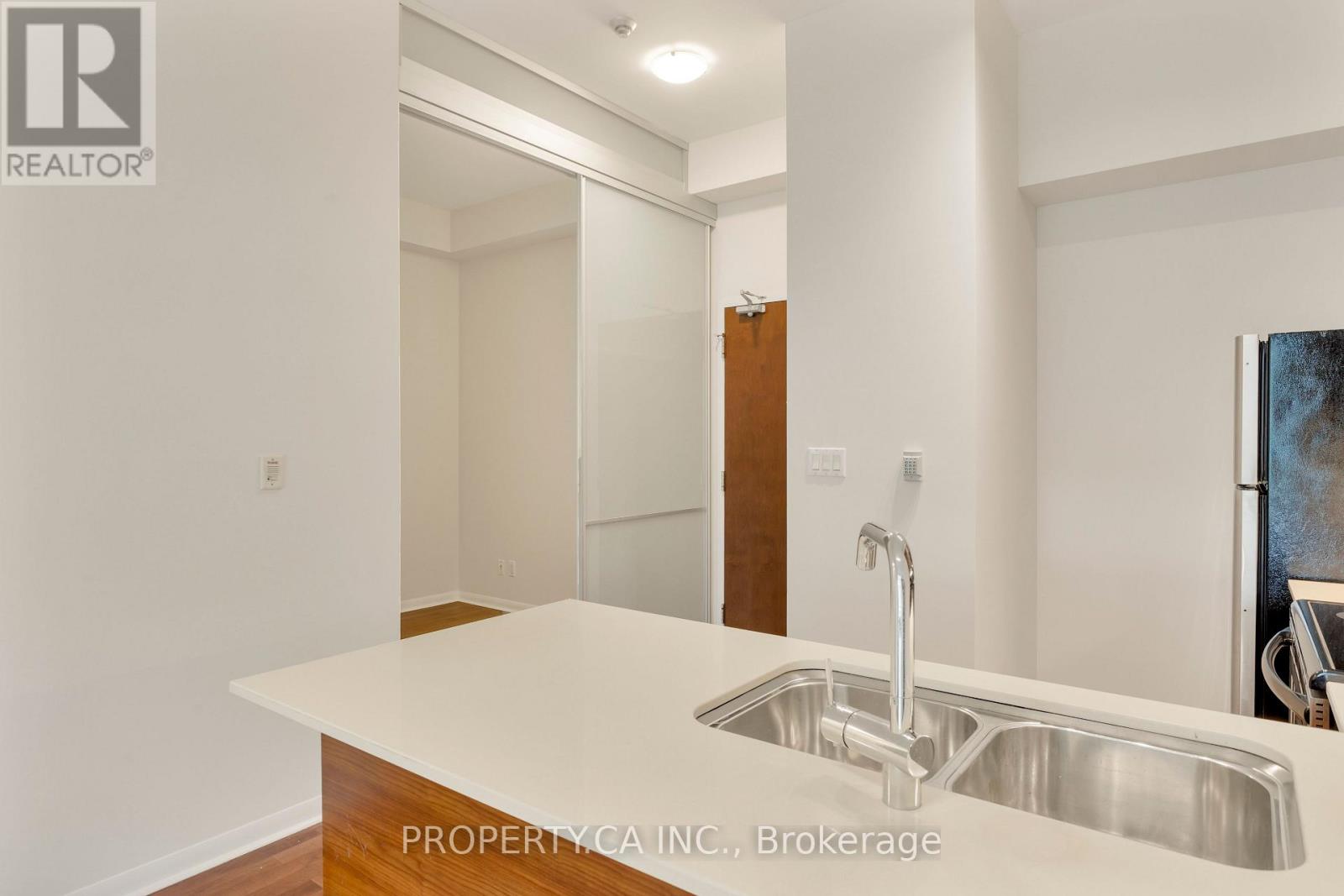 703 - 3391 Bloor Street W, Toronto, Ontario  M8X 1G3 - Photo 23 - W13753780