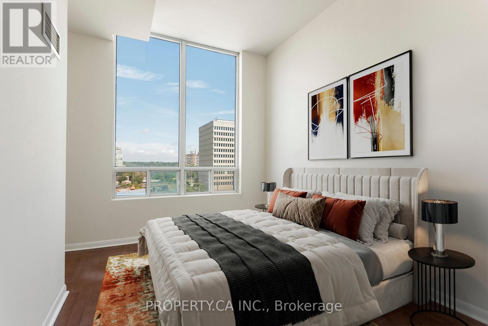 703 - 3391 Bloor Street W, Toronto, Ontario  M8X 1G3 - Photo 4 - W13753780