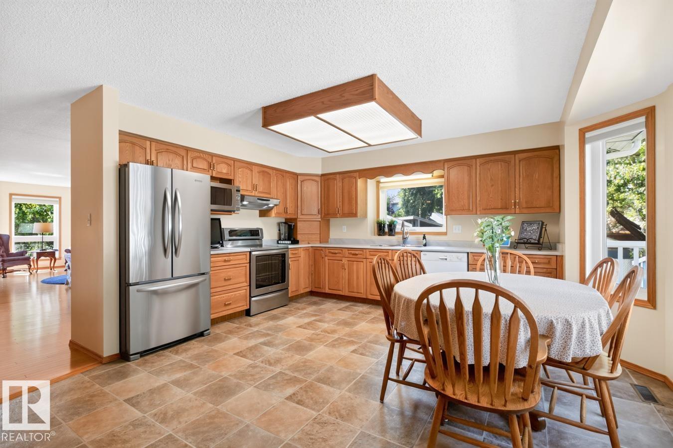 133 Meadowview Dr, Sherwood Park, Alberta  T8H 1P8 - Photo 10 - E4507503