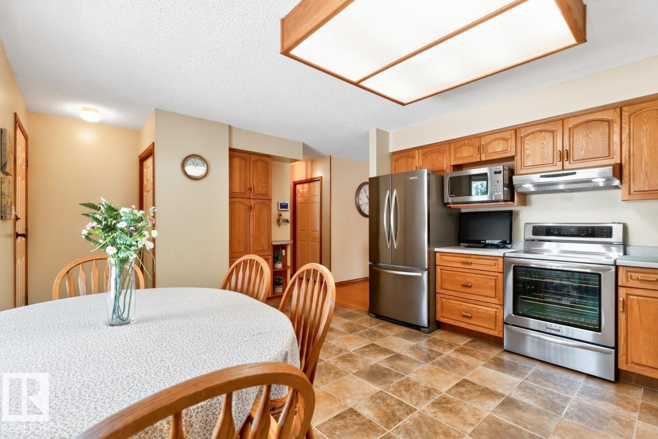 133 Meadowview Dr, Sherwood Park, Alberta  T8H 1P8 - Photo 13 - E4507503