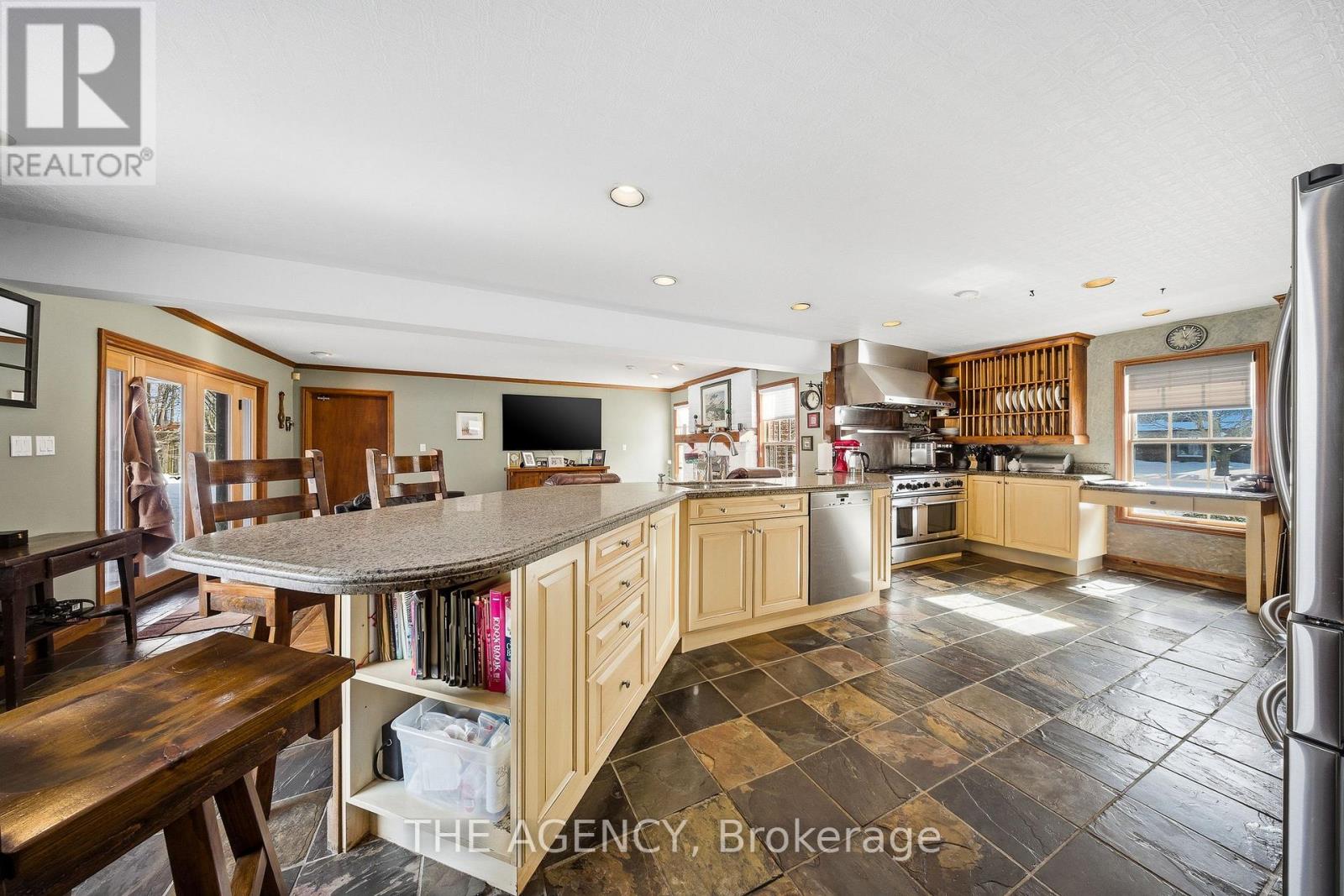 30 Goodfellow Crescent, King, Ontario  L0G 1N0 - Photo 12 - N13753162