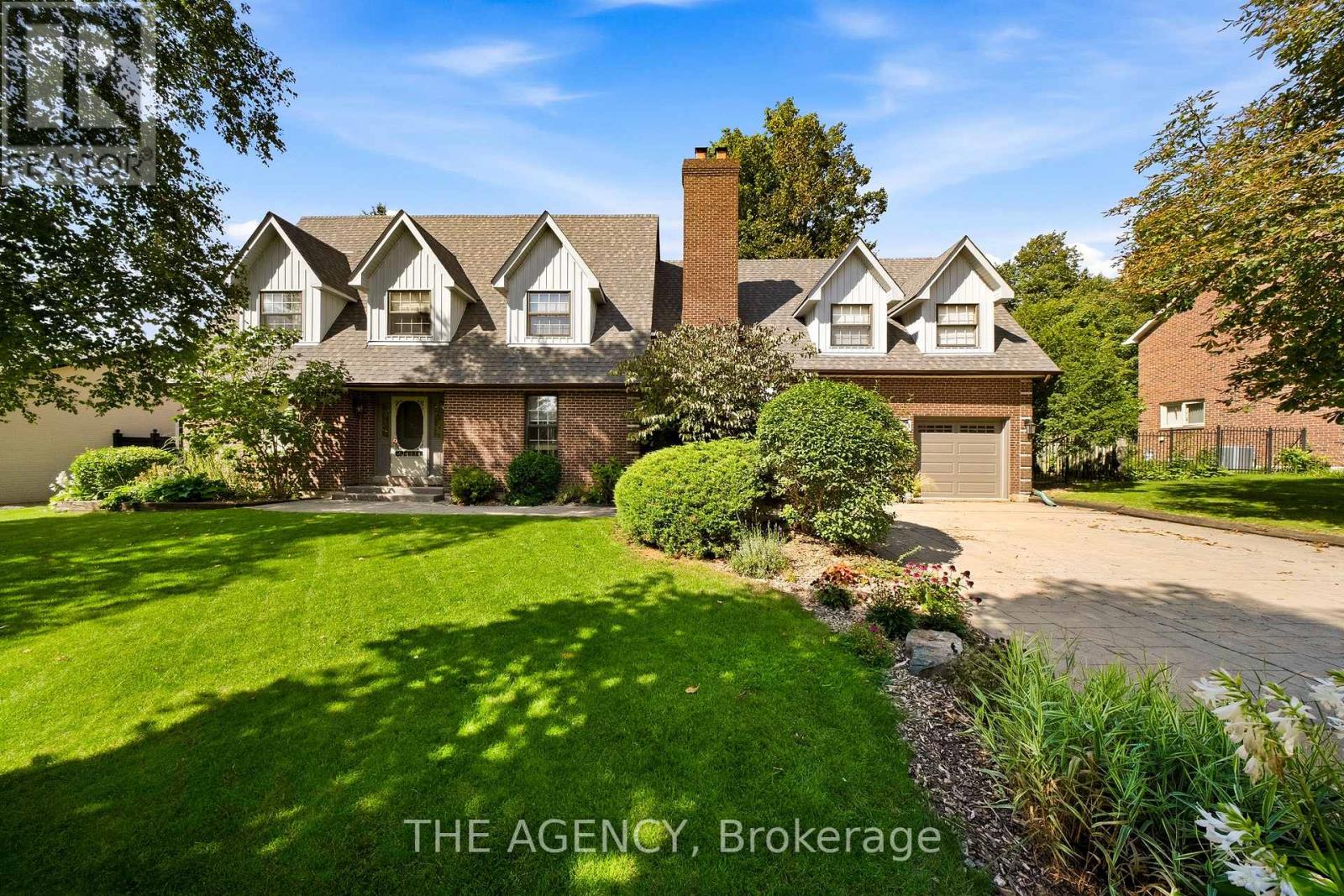 30 Goodfellow Crescent, King, Ontario  L0G 1N0 - Photo 2 - N13753162