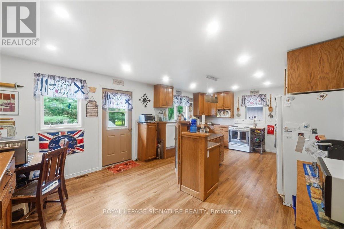 2212-1 Highway 60, Lake Of Bays, Ontario  P1H 2J6 - Photo 3 - X13753606