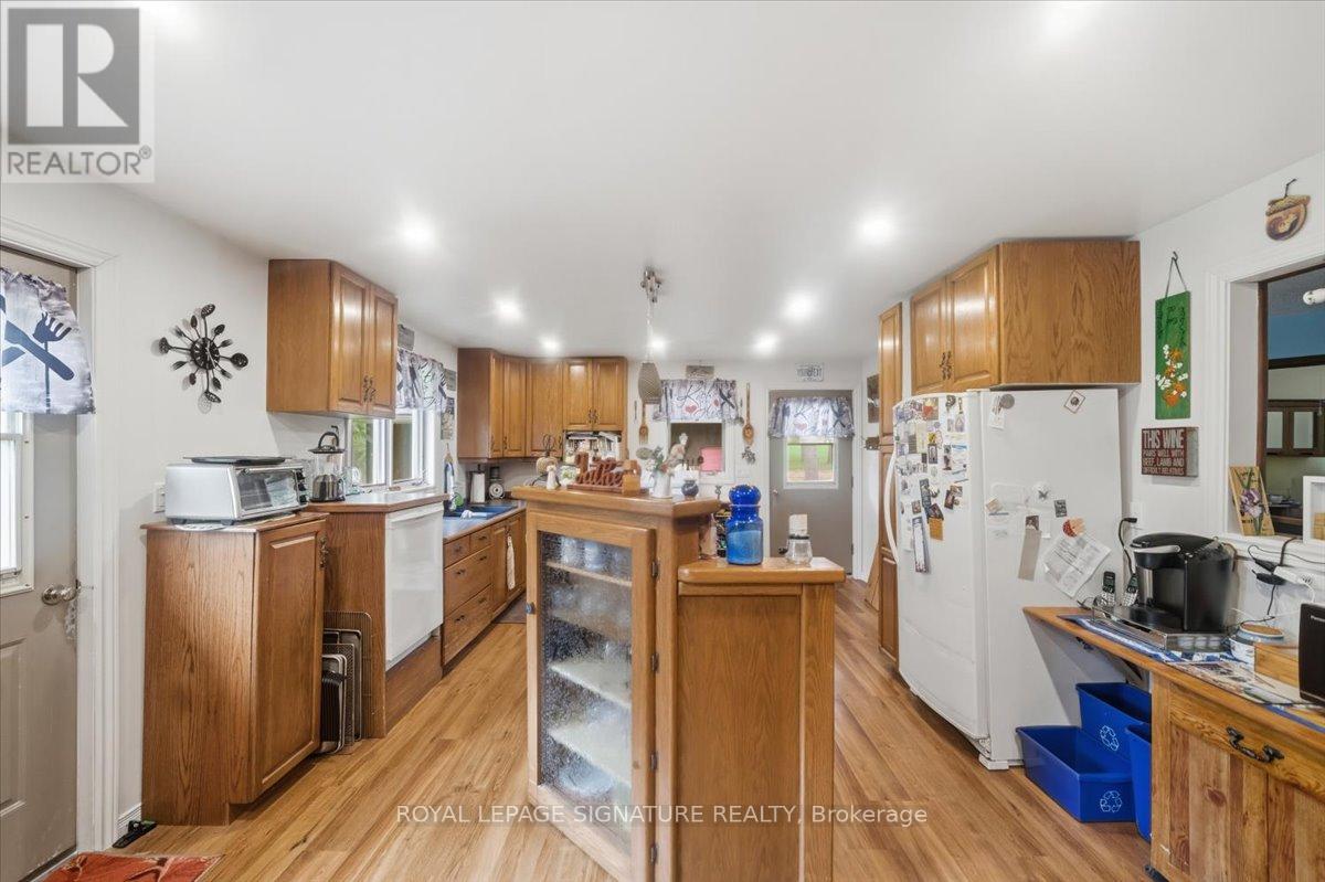 2212-1 Highway 60, Lake Of Bays, Ontario  P1H 2J6 - Photo 4 - X13753606