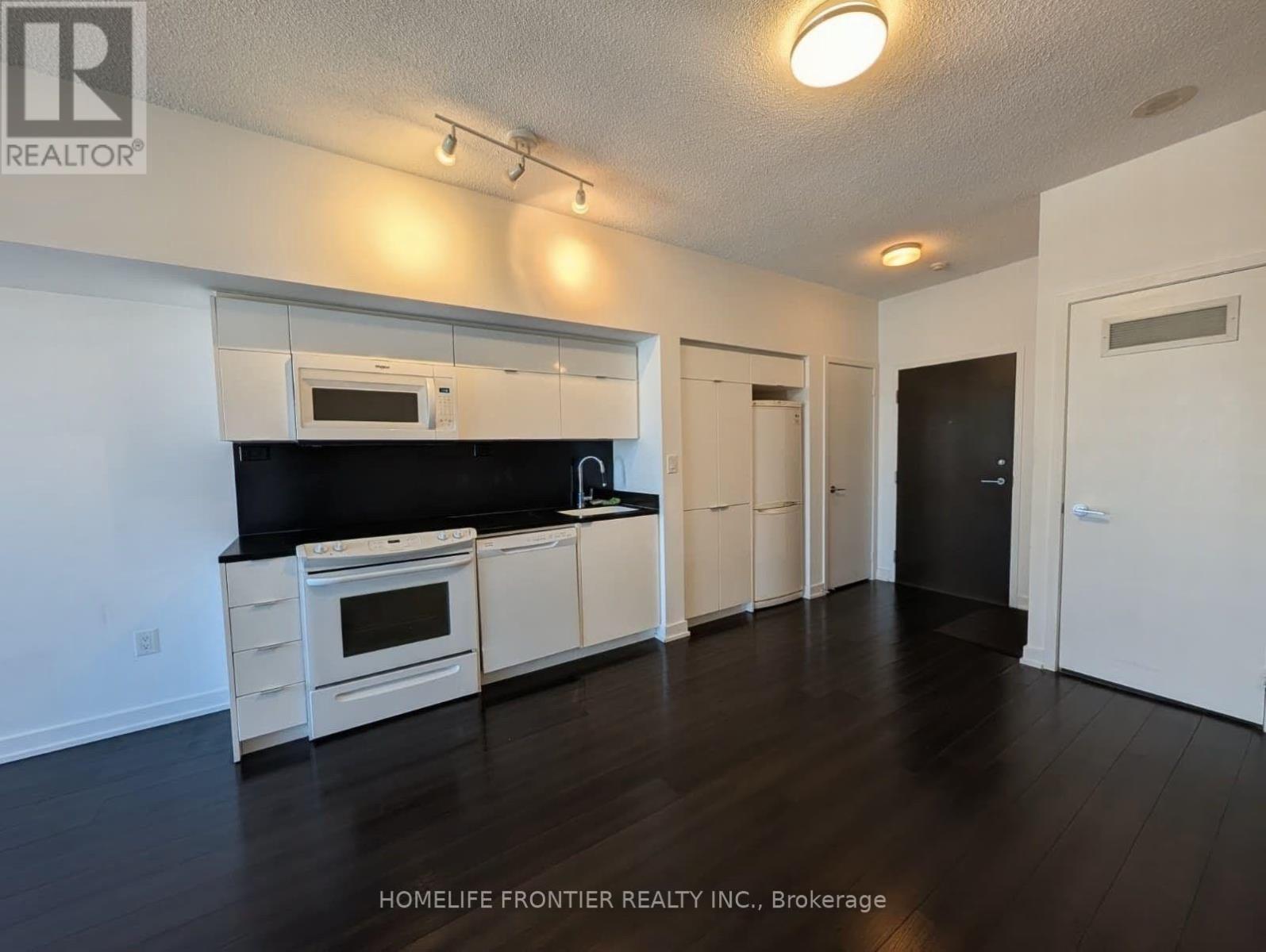 1017 - 151 Dan Leckie Way, Toronto, Ontario  M5V 4B2 - Photo 3 - C13732842