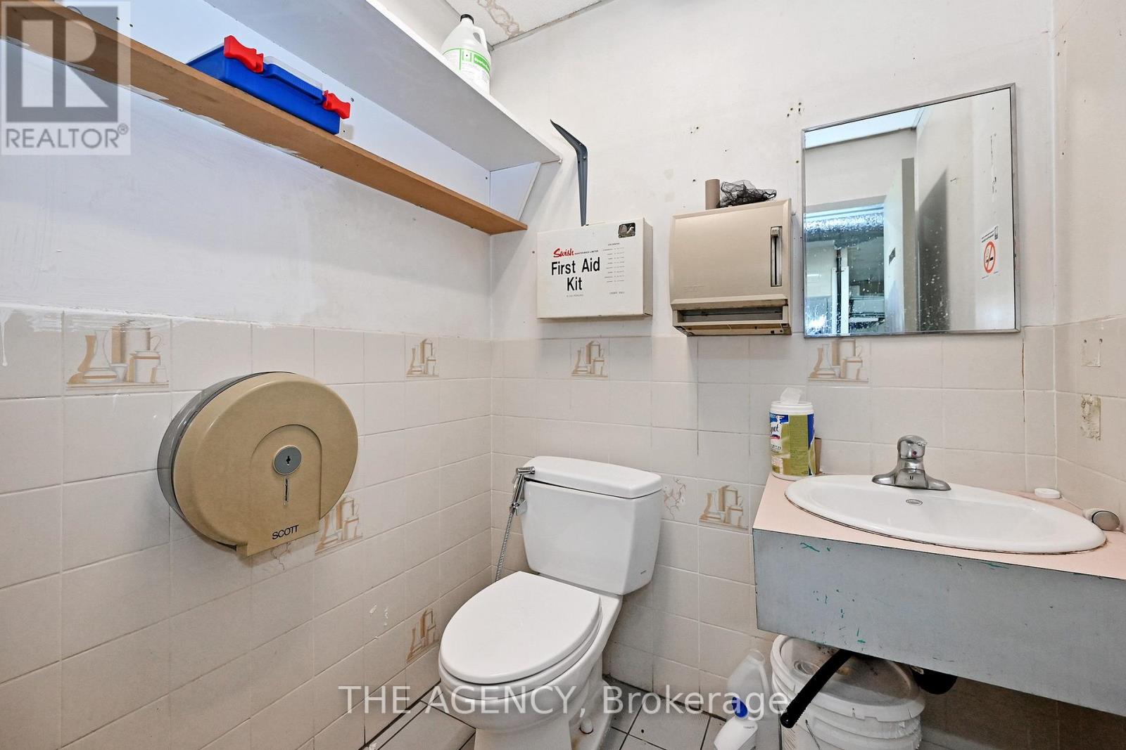B-1 - 1540 Dundas Street E, Whitby, Ontario  L1N 2K7 - Photo 33 - E13610084