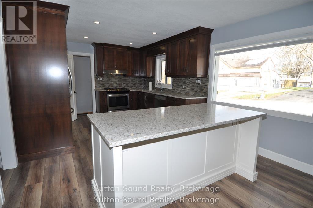 10 Brownlee Street S, South Bruce, Ontario  N0G 2S0 - Photo 8 - X13455538