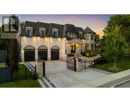 18 SUNCREST DRIVE, Toronto, Ontario
