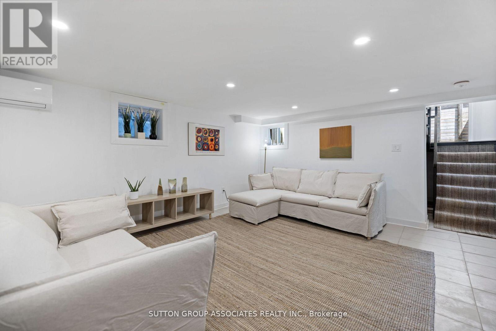853 Manning Avenue, Toronto, Ontario  M6G 2X1 - Photo 29 - C13753750