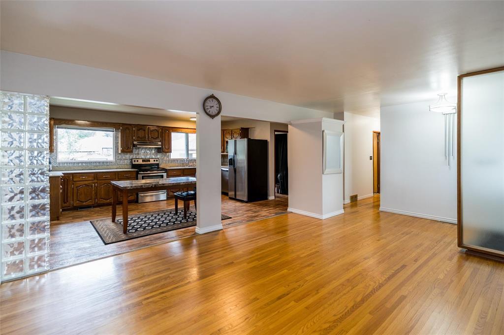 386 Harold Avenue E, Winnipeg, Manitoba R2C 0R9 - Photo 10 - 202622401